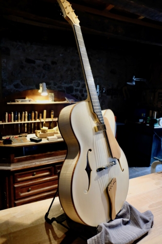 Archtop 17 Otge 3